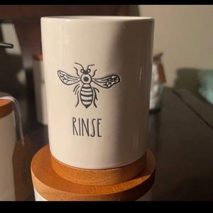 Rae Dunn Bee Rinse cup Brand New